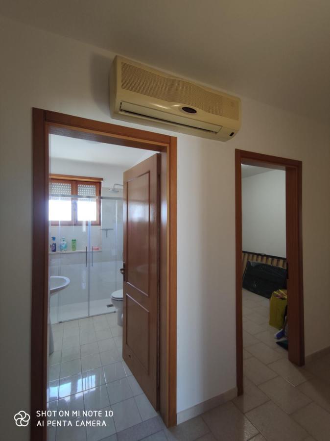 Casa Di Gigi- Comodo Appartamento In กาลาตีนา ภายนอก รูปภาพ