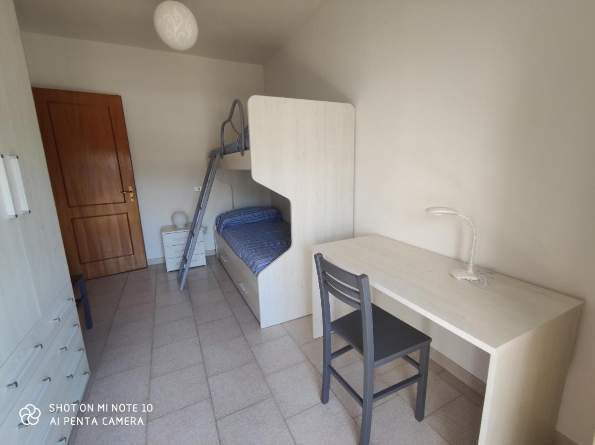 Casa Di Gigi- Comodo Appartamento In กาลาตีนา ภายนอก รูปภาพ