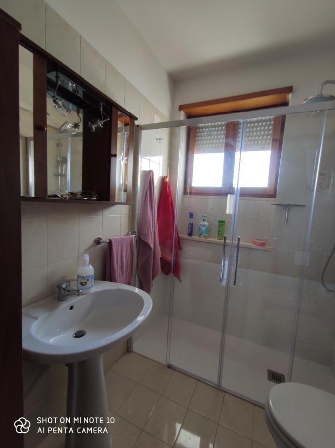 Casa Di Gigi- Comodo Appartamento In กาลาตีนา ภายนอก รูปภาพ