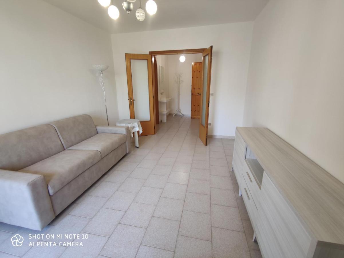 Casa Di Gigi- Comodo Appartamento In กาลาตีนา ภายนอก รูปภาพ