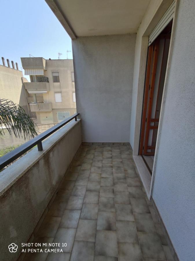 Casa Di Gigi- Comodo Appartamento In กาลาตีนา ภายนอก รูปภาพ