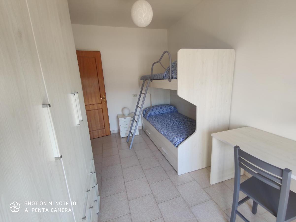 Casa Di Gigi- Comodo Appartamento In กาลาตีนา ภายนอก รูปภาพ