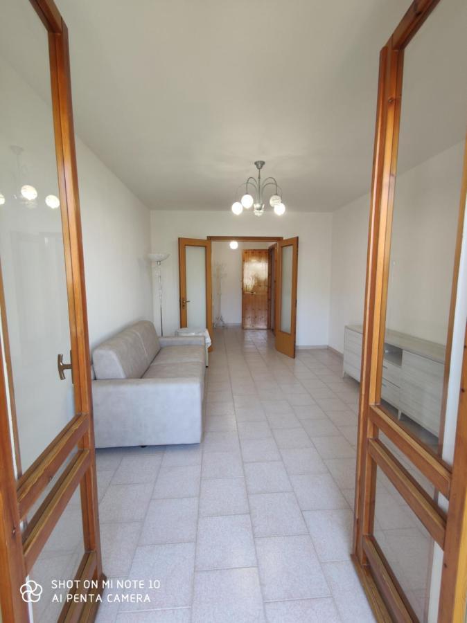 Casa Di Gigi- Comodo Appartamento In กาลาตีนา ภายนอก รูปภาพ